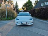 Tesla Model 3 RWD Panorama, 8-fach, nur bis 27.04.  - Tesla Model 3 in Düsseldorf