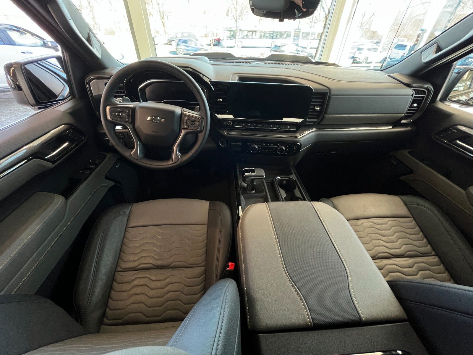 Fahrzeugabbildung Chevrolet Silverado ZR2 V8 6.2*Head-Up*360°*AHK*Bügel