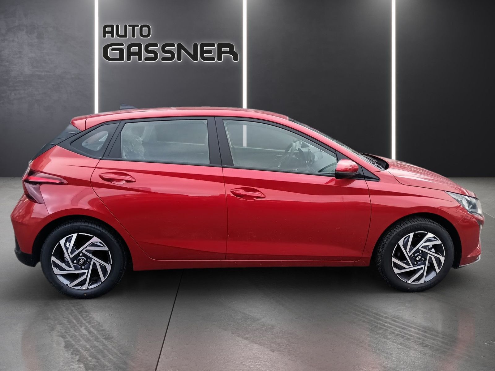 Fahrzeugabbildung Hyundai i20 1.0 T-GDI DCT 100PS Mj.25 Trend BOSE