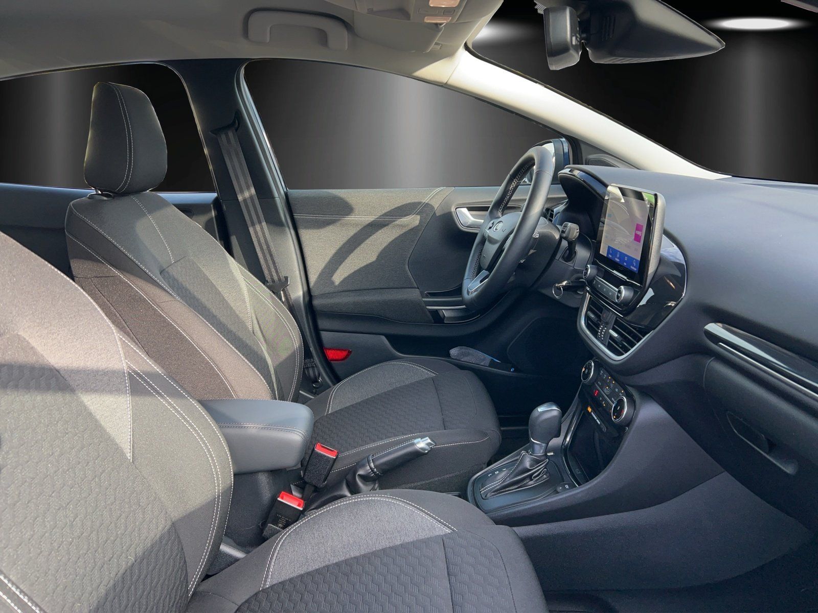 Fahrzeugabbildung Ford Puma Titanium MHEV Navi Winter Paket GJR Klima