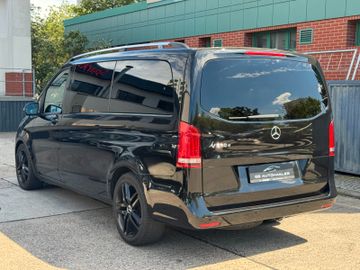 Mercedes V 220 - 7