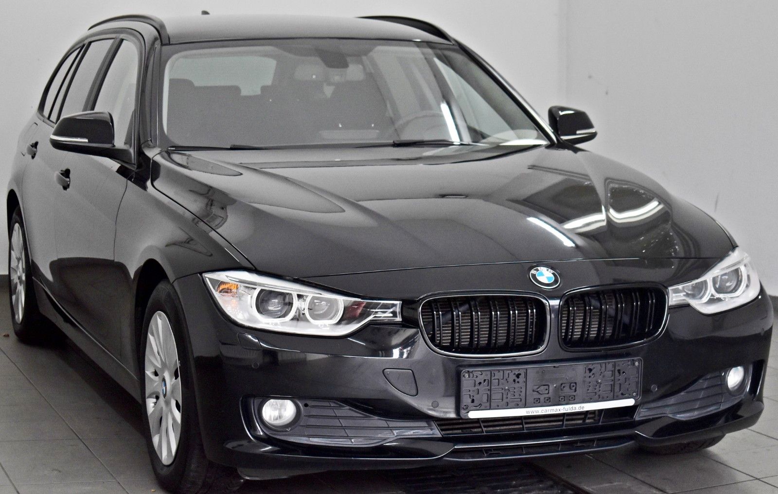 Fahrzeugabbildung BMW 316i Touring Navi,Bi-Xenon,SH,PDC,Comfort-Paket