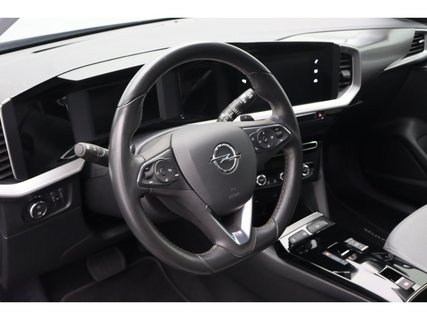 Fahrzeugabbildung Opel Mokka 1.2 Elegance Kamera SHZ Einparkhilfe
