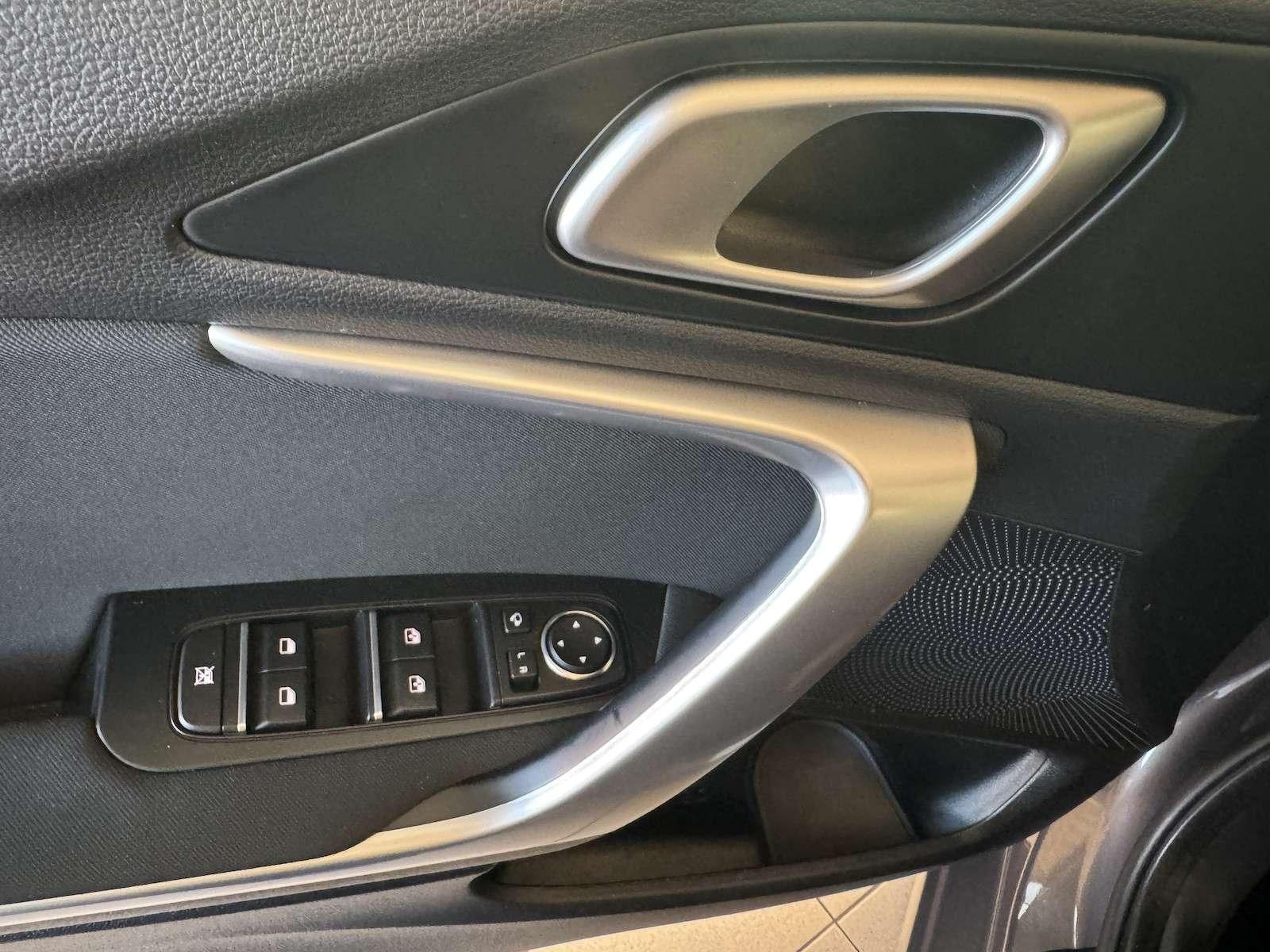 Fahrzeugabbildung Kia Ceed Sportswagon cee´d Autom. /LED/Navi/Spur/...