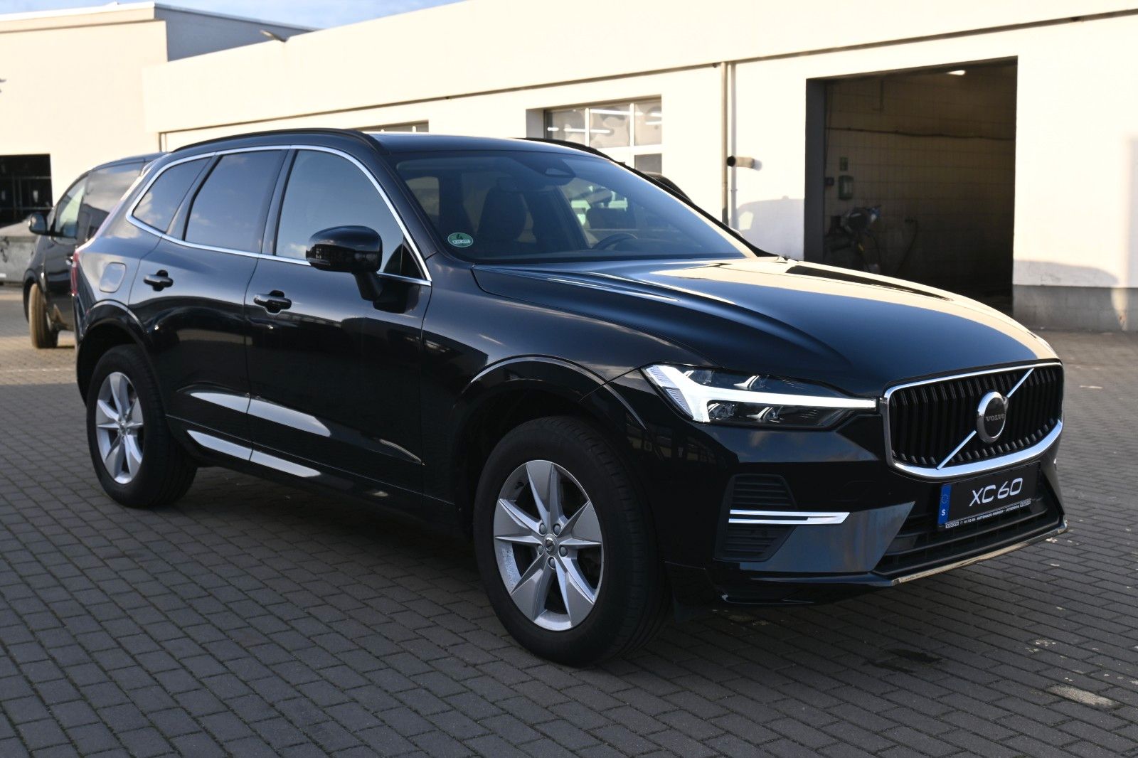 Fahrzeugabbildung Volvo XC60 B4 D  Momentum Pro*RFK*PANO*ACC