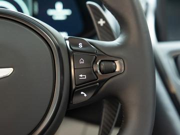 2024 Aston Martin DBS 缩略图 32