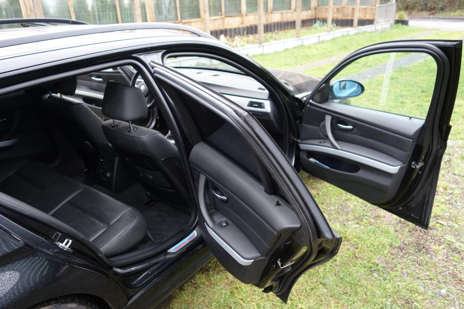 BMW 320 2008 — photo 12