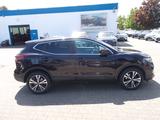Nissan Qashqai N-Connecta, Navi, AHK, zus. Wintereifen - Nissan Qashqai Gebrauchtwagen in Düsseldorf