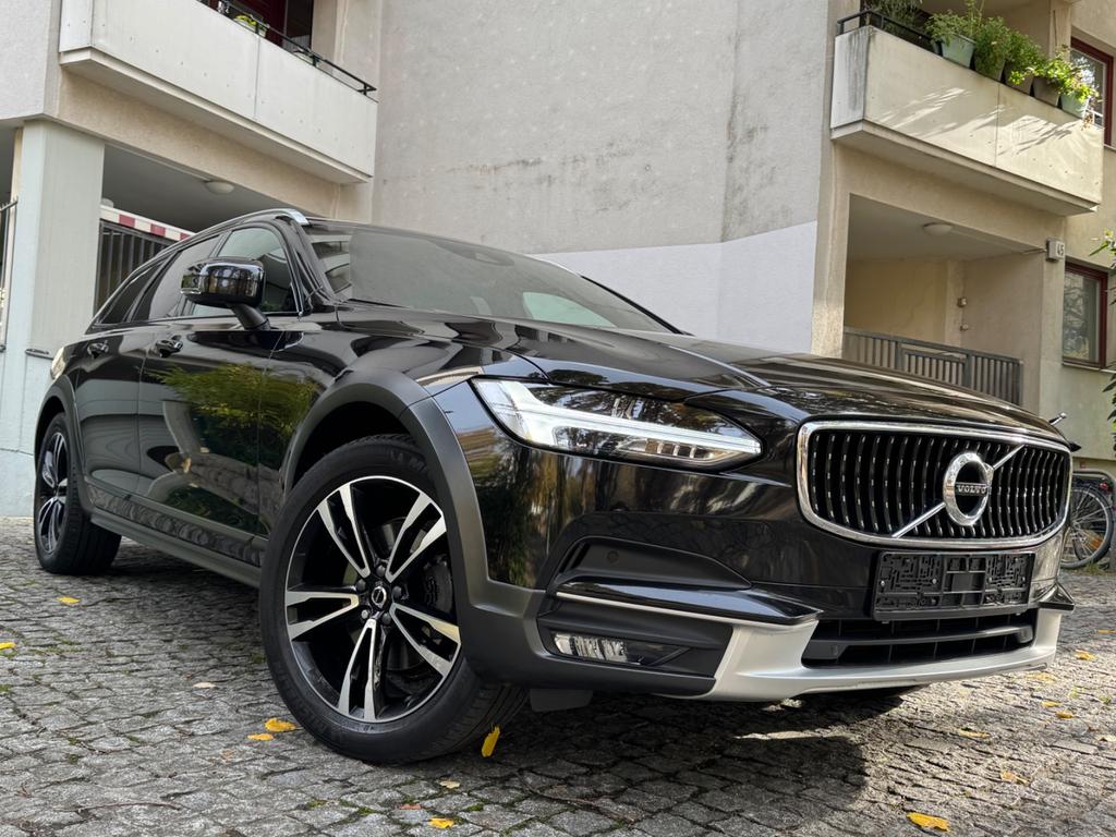 Volvo V90 Cross Country