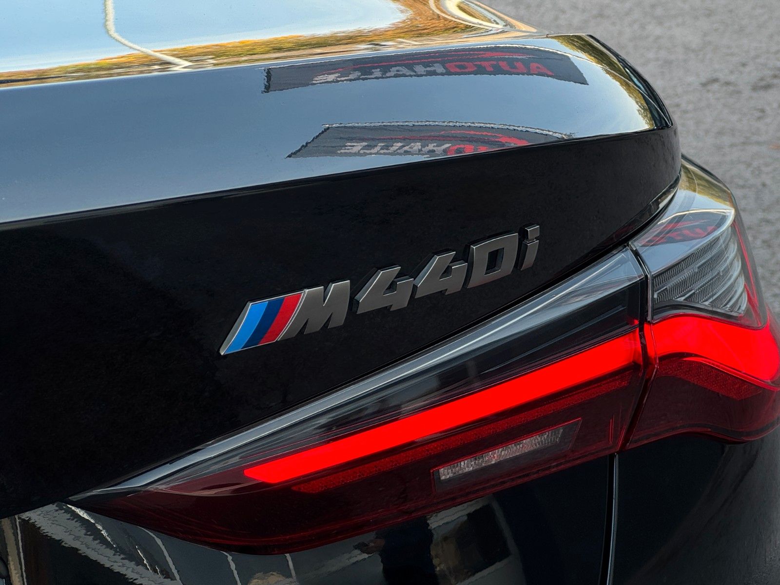 Fahrzeugabbildung BMW M440i Cabrio 360° H&K HD Laser Adap. Shad. Carb.