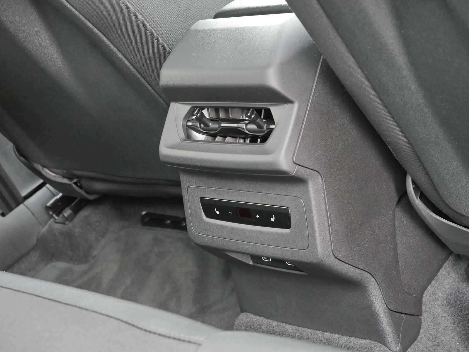 Audi Q6 e-tron - Bild 18