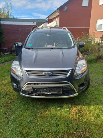 Ford Kuga 2,0 TDCi 2x4 Titanium Titanium