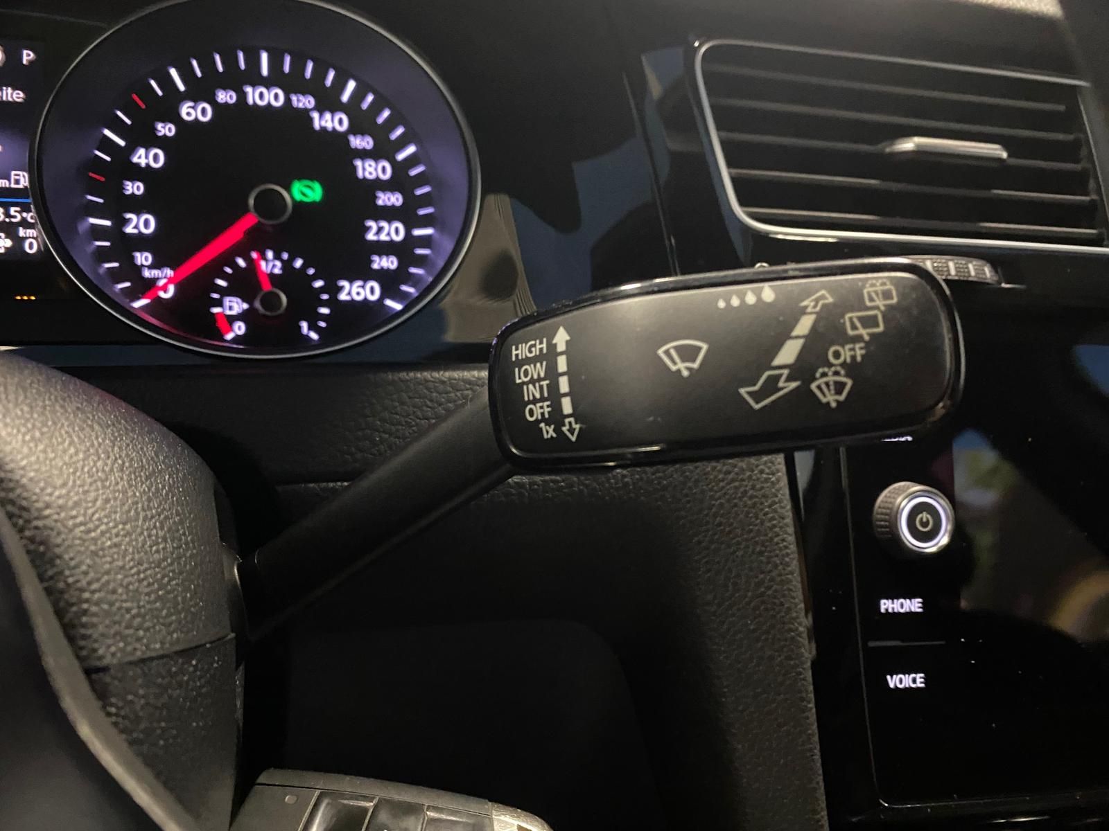 Fahrzeugabbildung Volkswagen Golf VII 1.4 PLUG-IN HYBRID GTE+AHK+MATRIX+ACC
