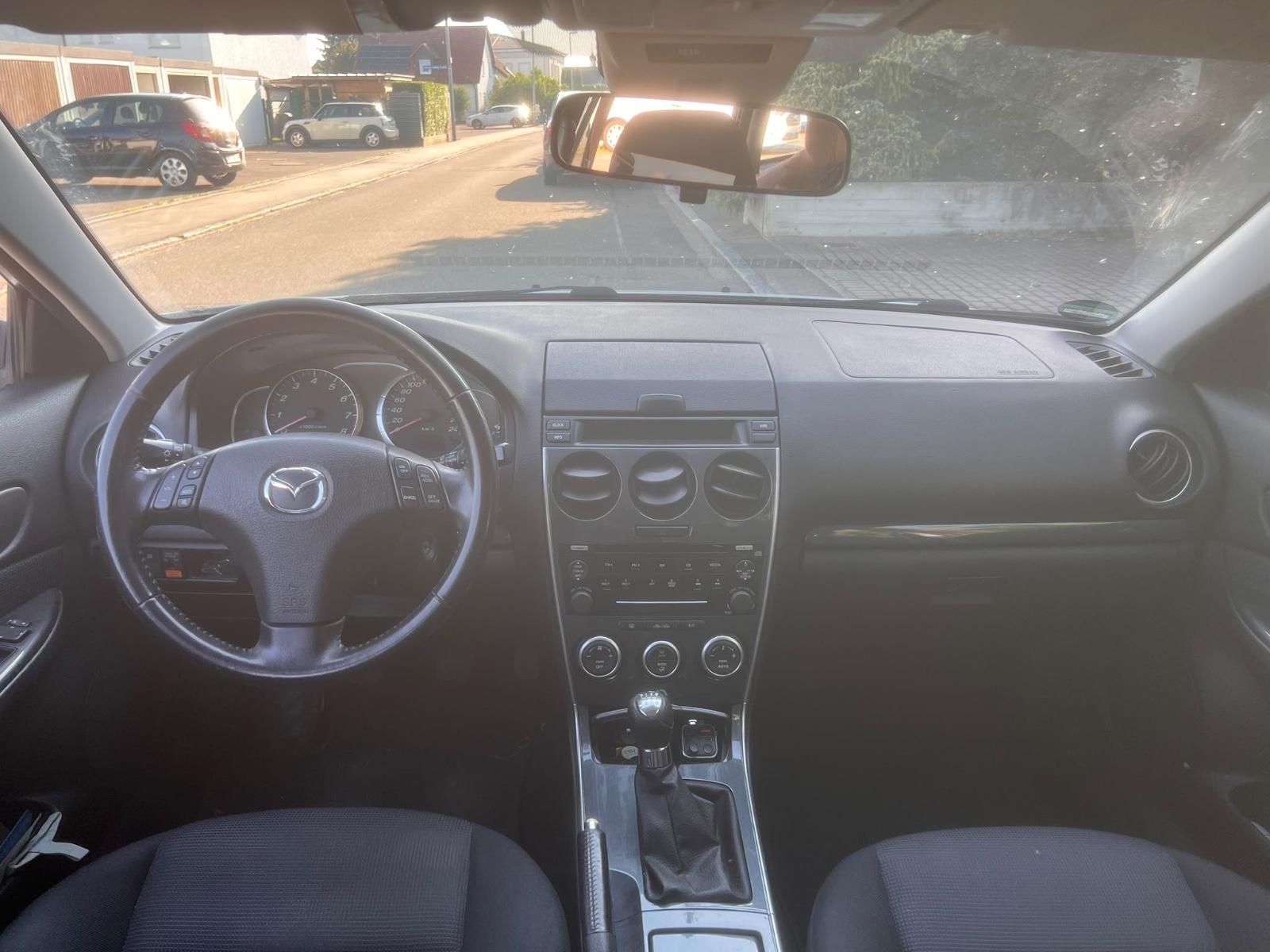 Mazda 6 2006 — interior