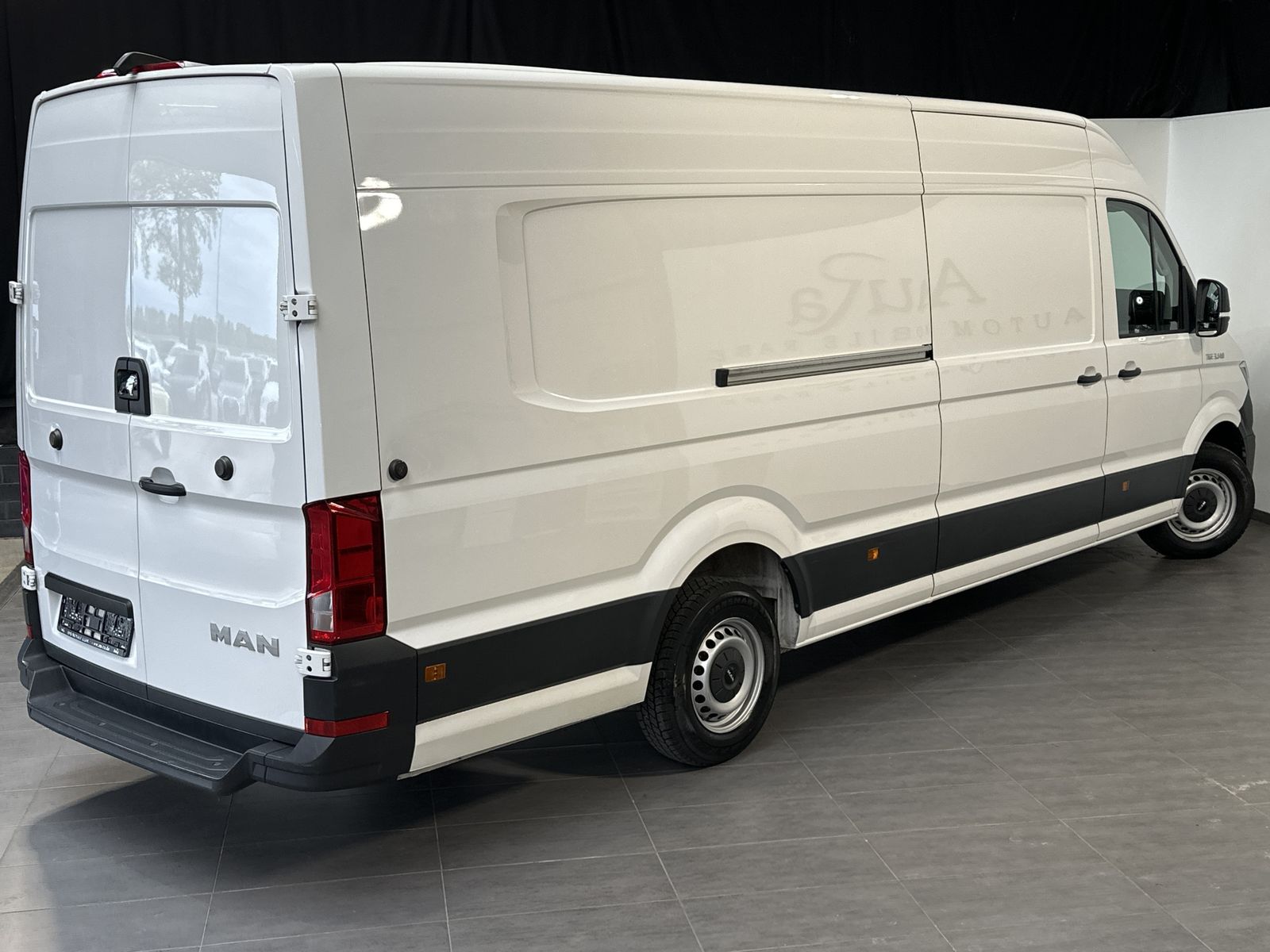 Fahrzeugabbildung MAN TGE 3.140 4X2F Kasten KAMERA+DAB+CARPLAY+1HD+GJR