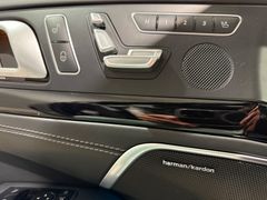 MERCEDES-BENZ SL 63 AMG. 2Hand,Magic Sky,Airscarf,etc.