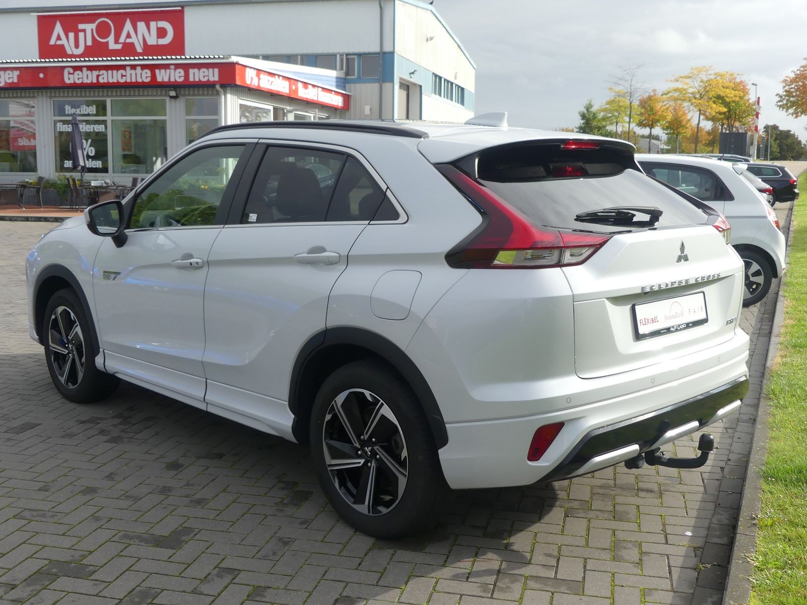 Mitsubishi Eclipse Cross 2.4Hybrid Plus 4WD CVT LED Navi imagem 3