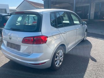 Volkswagen Golf - 4