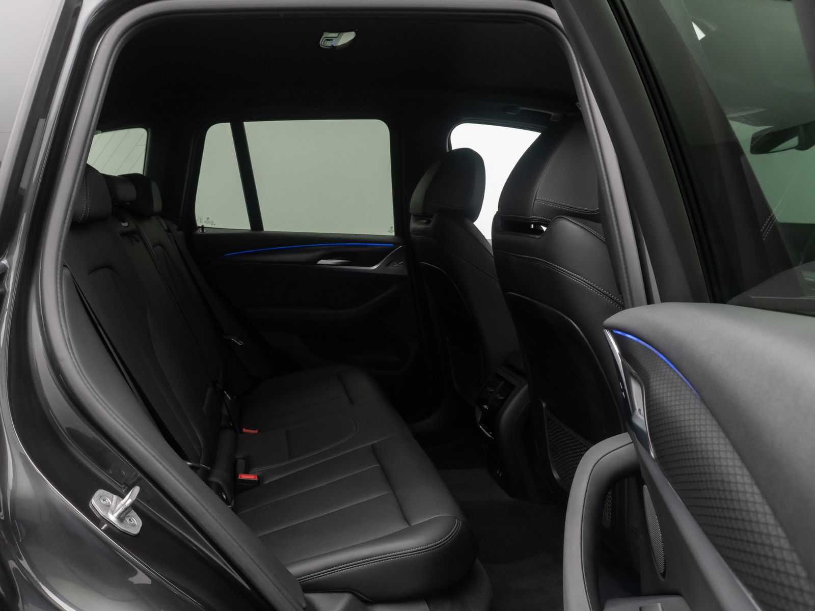 Fahrzeugabbildung BMW X3 xD30d M Sport 360° DAB AHK Lenkradheizung 19"