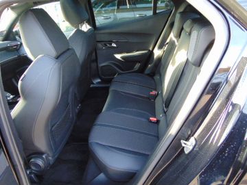 Bild 10 Peugeot 2008 GT