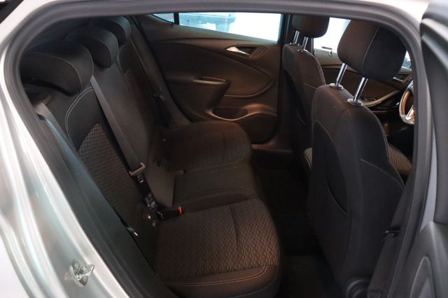 Fahrzeugabbildung Opel Astra K Autm.|Navi|Kam|Xen| Benz.Pumpe defk.