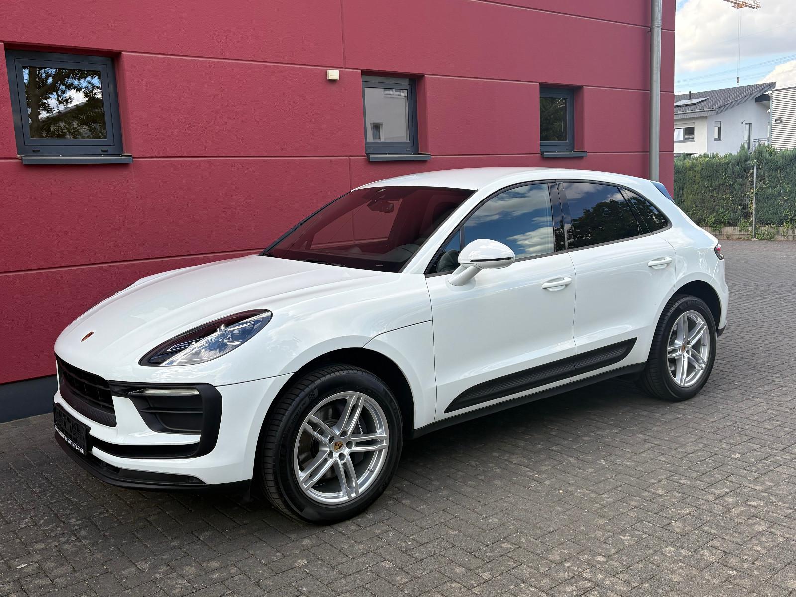 Porsche MACAN III PDK NEUES MODELL 265PS AHK NAVI 1-HAND