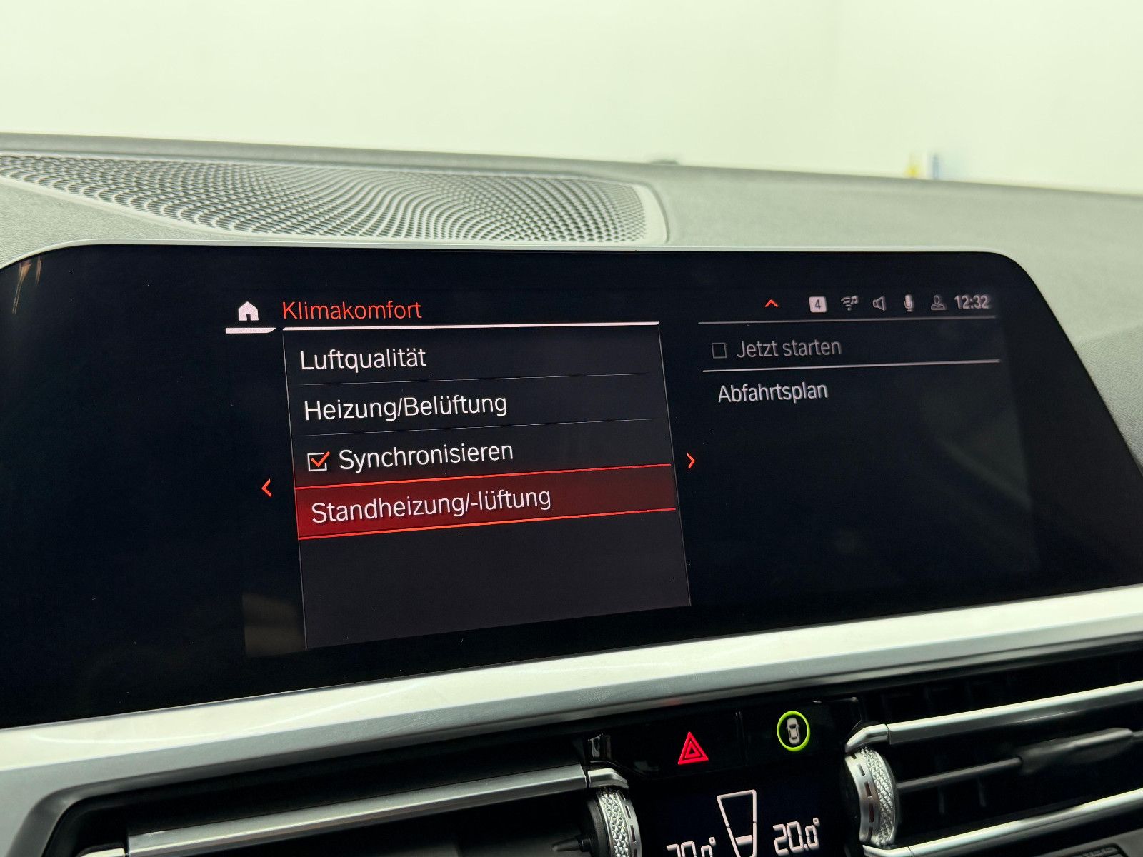 Fahrzeugabbildung BMW 320d xDrive M-SPORT/STZHG/AHK/DRIVING ASS+/DISPL