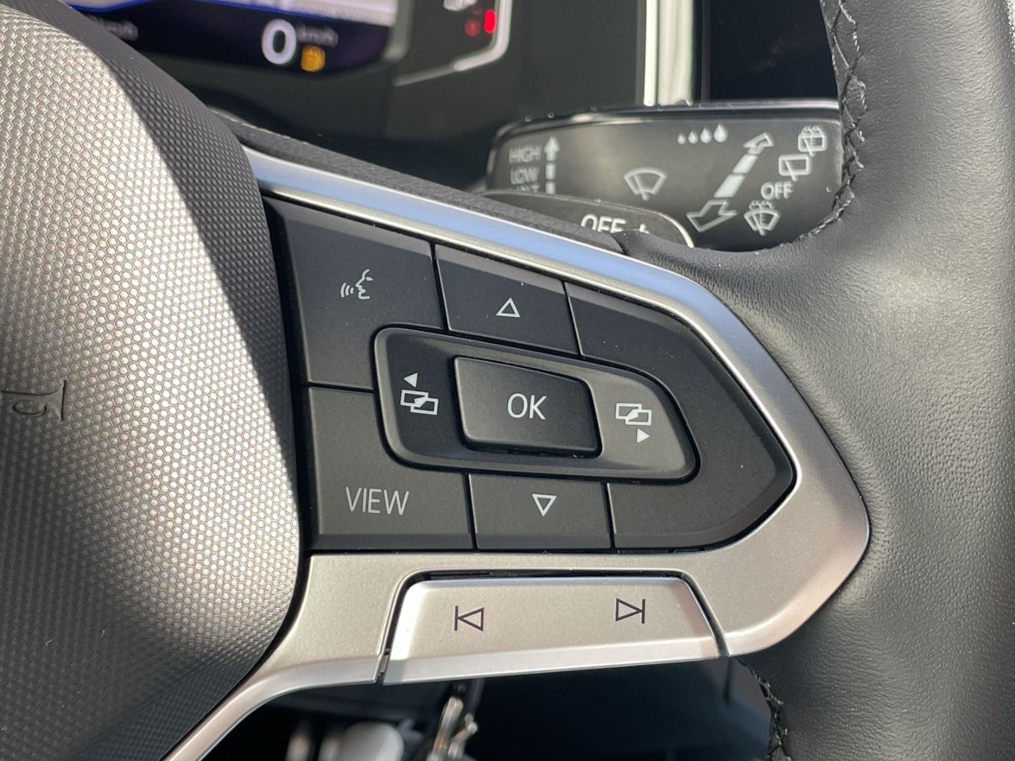 Polo 1.0 TSI DSG R-Line Kamera/Navi/App-Connect/