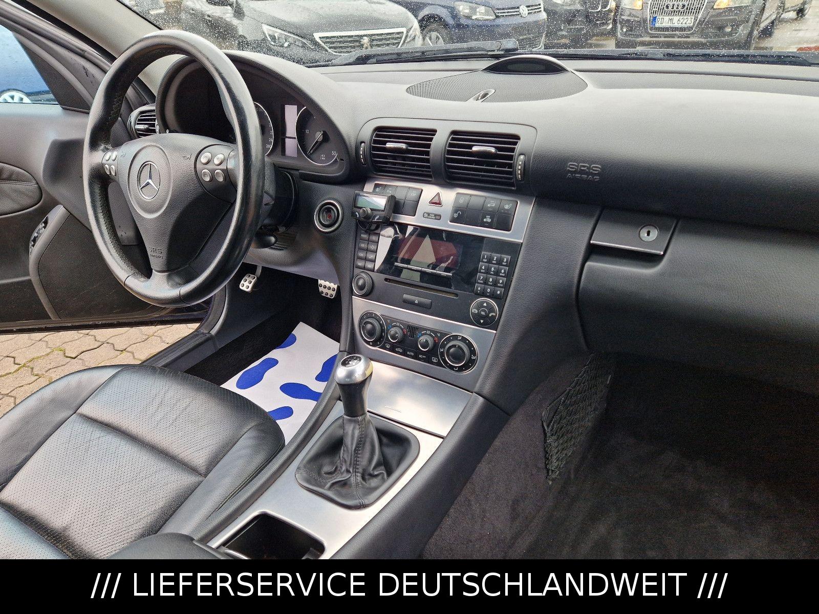 Mercedes-Benz C200 2004 — photo 14