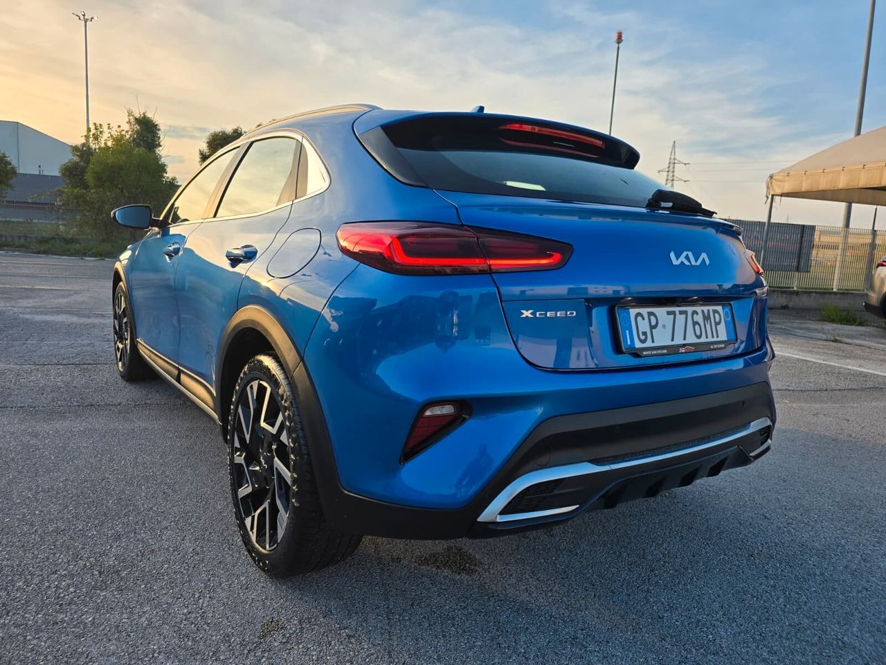 Kia XCeed 1.6 CRDi 136 CV MHEV iMT Business imagem 3