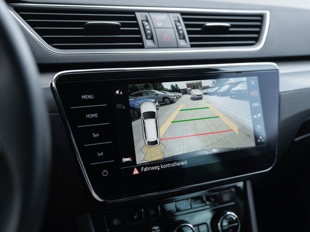 Superb Combi 2.0 TDI Style DSG AHK+MATRIX+RFK+NA