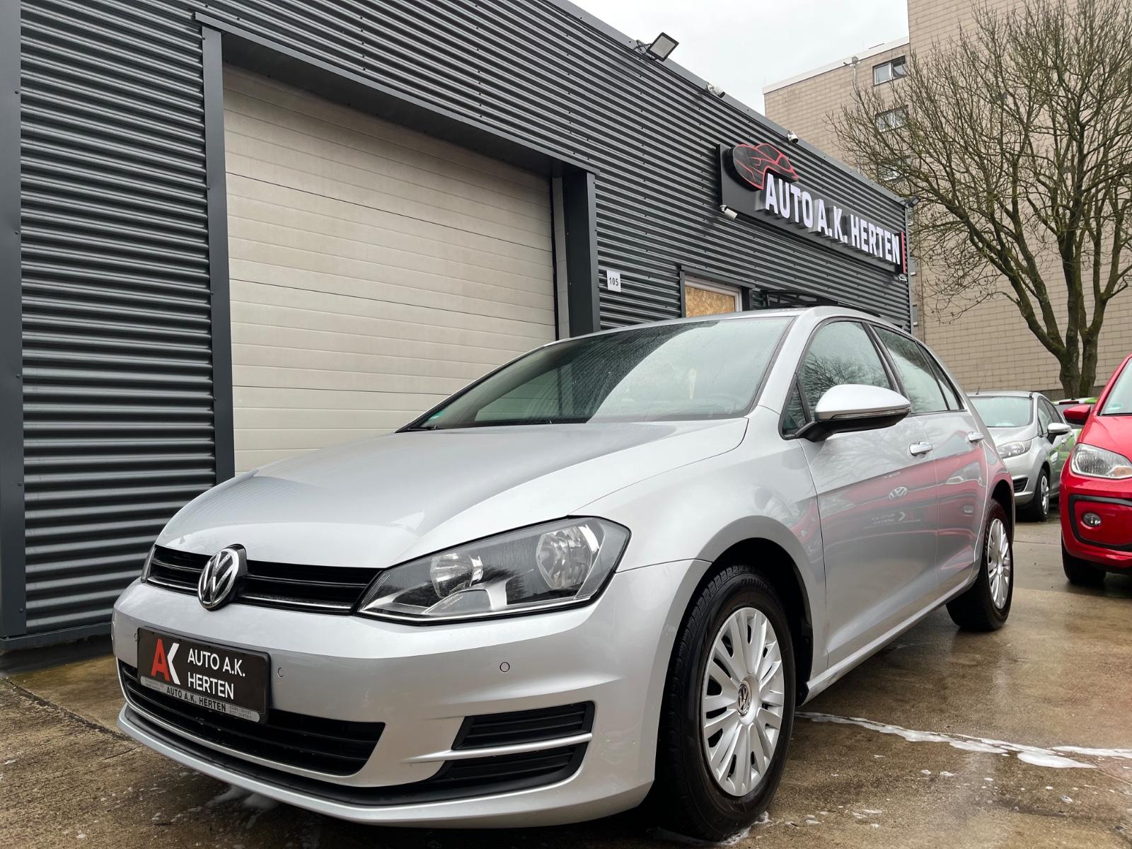 Volkswagen Golf VII Lim. * 68.650KM * Guter Zustand *