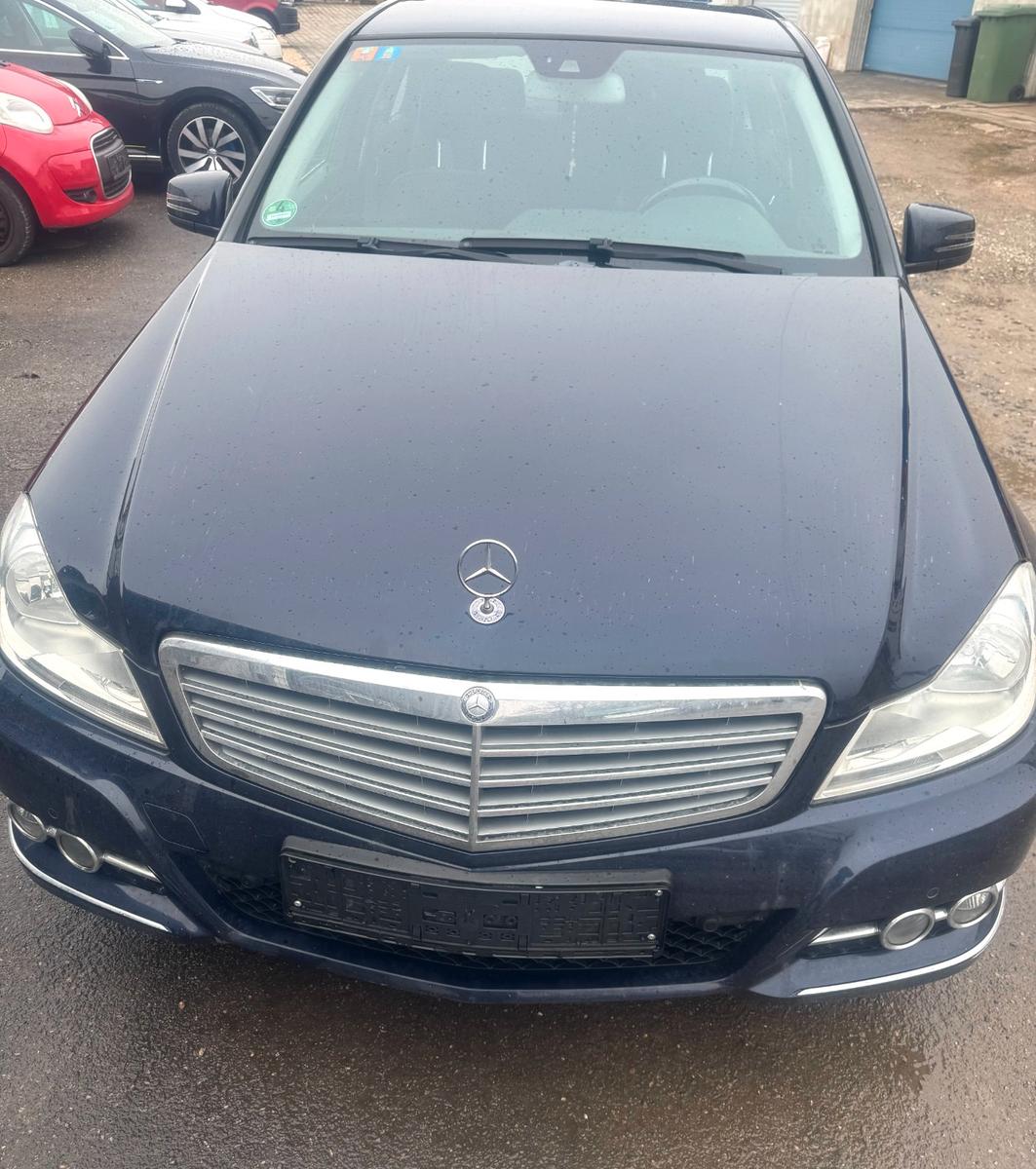 Mercedes-Benz C 300 CDI 4MATIC ELEGANCE Aut.