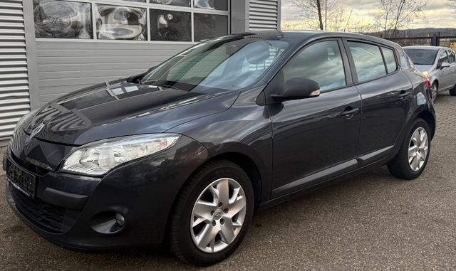 Renault Megane III Lim. 5-trg. Je t'aime