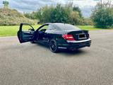 Mercedes-Benz Mercedes C350 Coupé AMG - Mercedes-Benz C 350: Coupe
