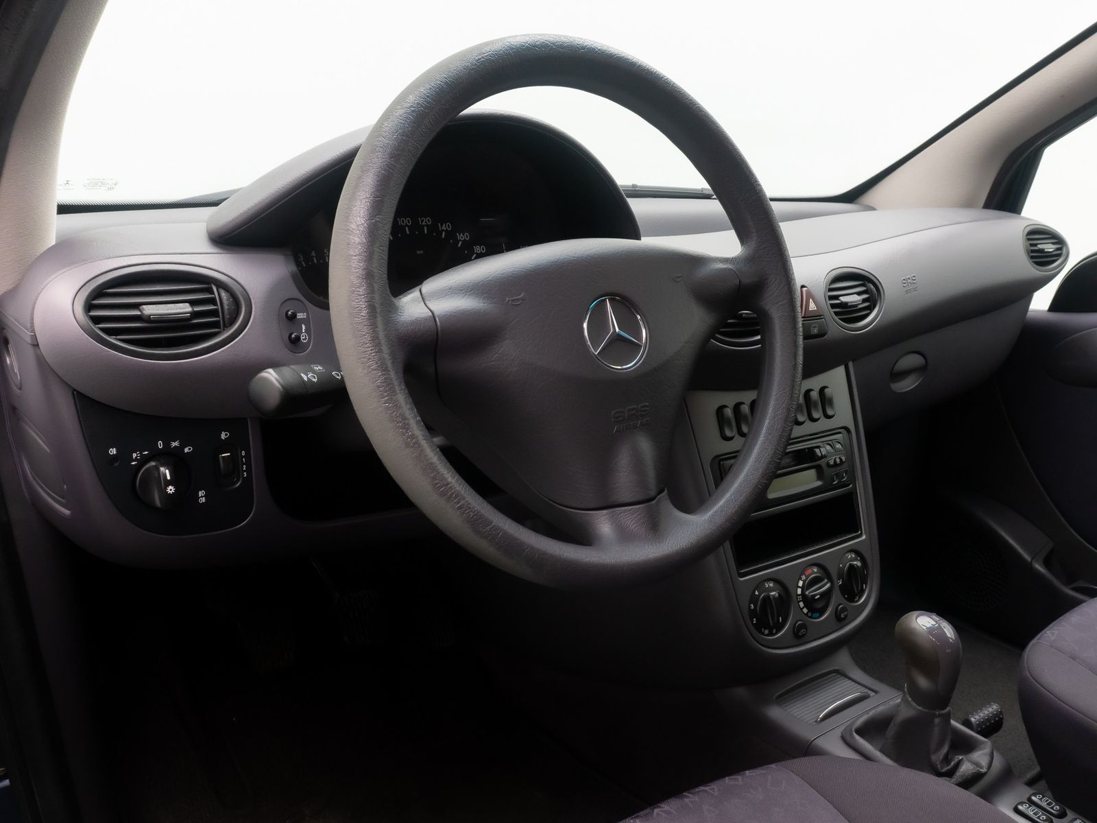 Fahrzeugabbildung Mercedes-Benz A 160 PDC Regensensor KomfortPaket