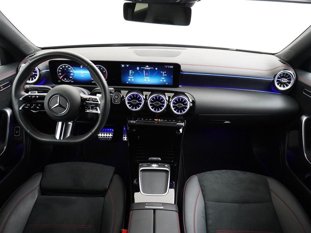 Mercedes-Benz CLA 180 Star Edition AMG Line Nightpakket, Parke
