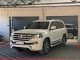 Toyota Land Cruiser 200 4.5 v8 diesel 2018 - Toyota Land Cruiser mit Panoramadach