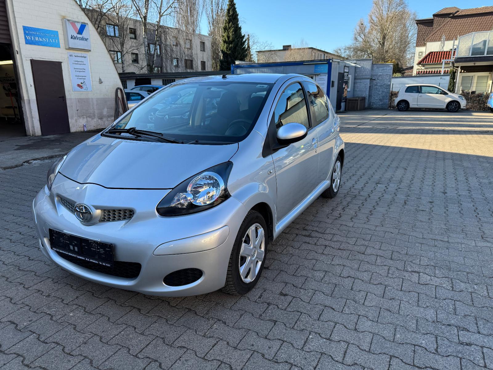 Toyota Aygo AYGO Cool 42000 KM