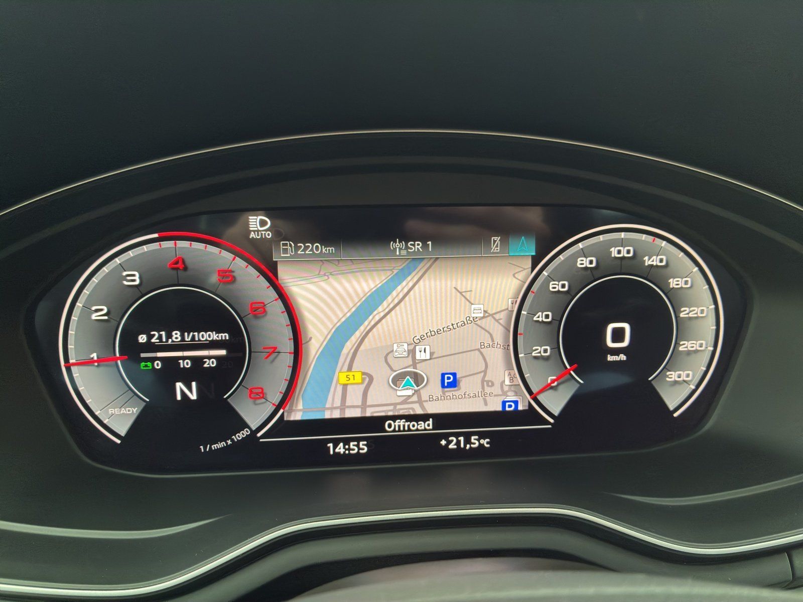 Fahrzeugabbildung Audi A4 Avant 35 2.0 TFSI advanced Kamera,Navi,SHZ,LM