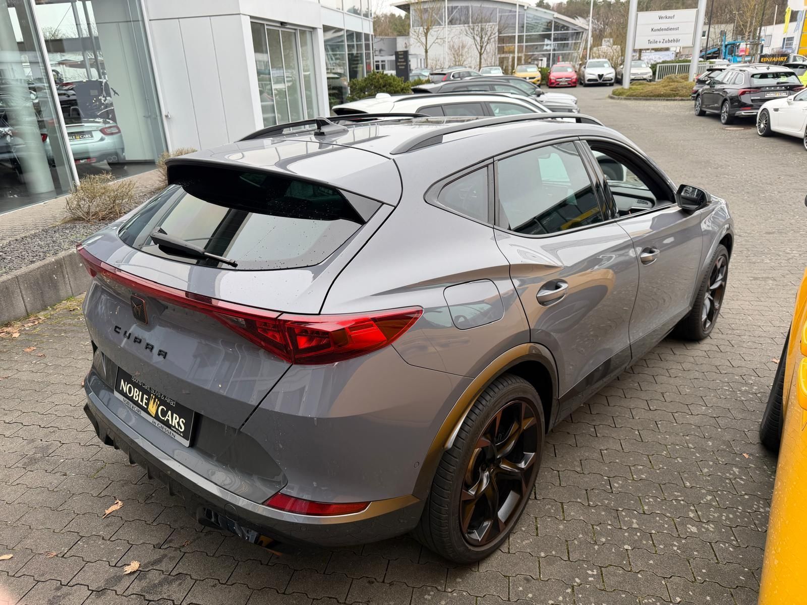 Fahrzeugabbildung CUPRA Formentor VZ e-Hybrid PANO LED NAV SHZ 19"