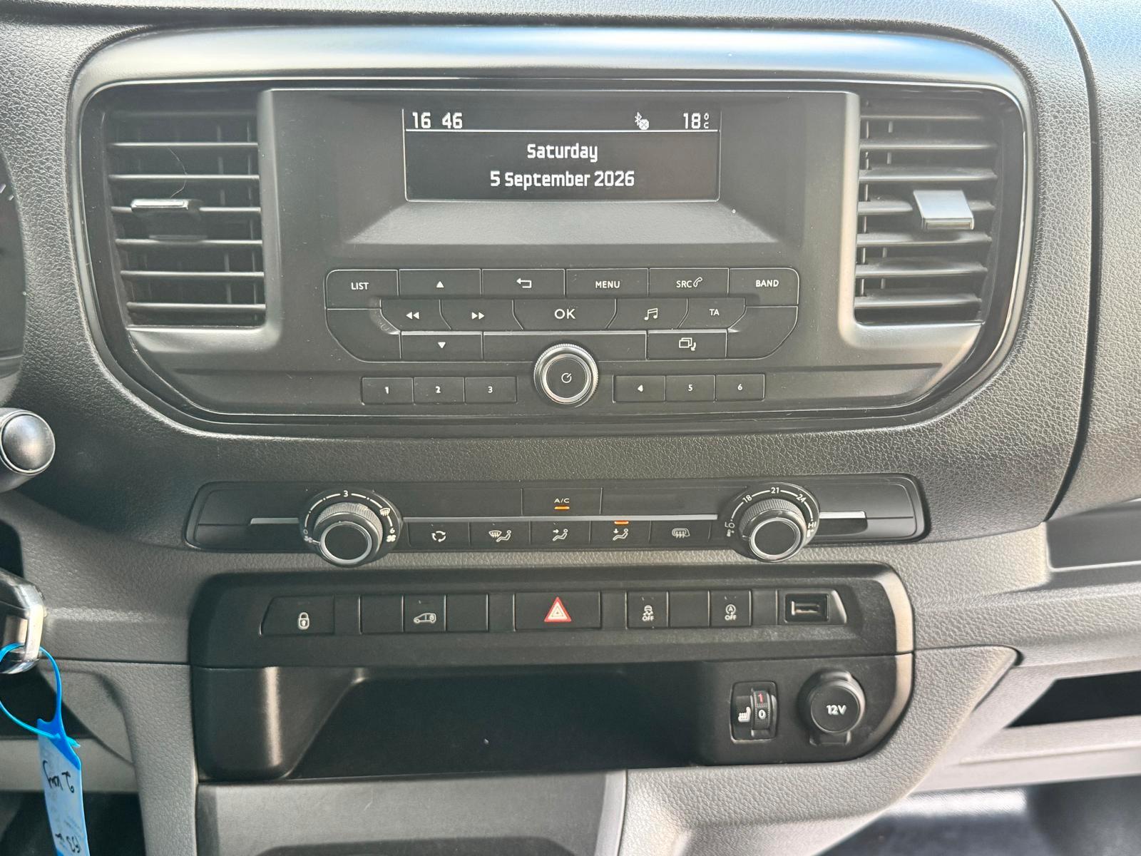 Peugeot Expert Kasten Premium L2 2.0 BlueHDI