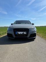 Audi RS3 2.5 TFSI S tronic quattro Sportback - - Audi RS3 mit Benzin-Antrieb: Kombi, 2.5