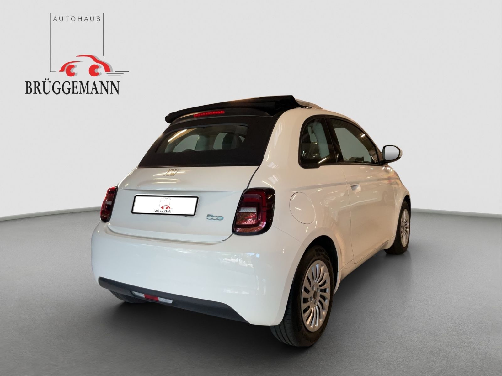 Fahrzeugabbildung Fiat 500e 42 kWh Cabrio