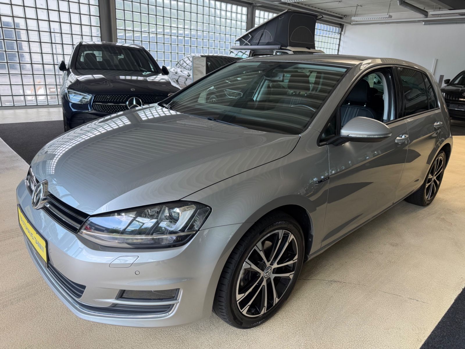 Fahrzeugabbildung Volkswagen Golf VII Lim. Lounge BMT