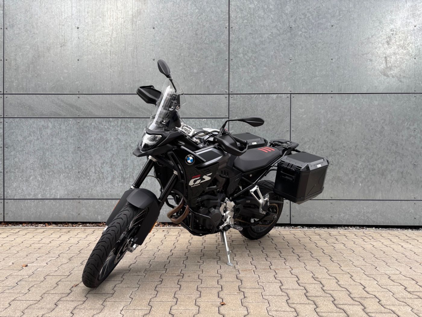 Fahrzeugabbildung BMW F 900 GS mit Kofferset