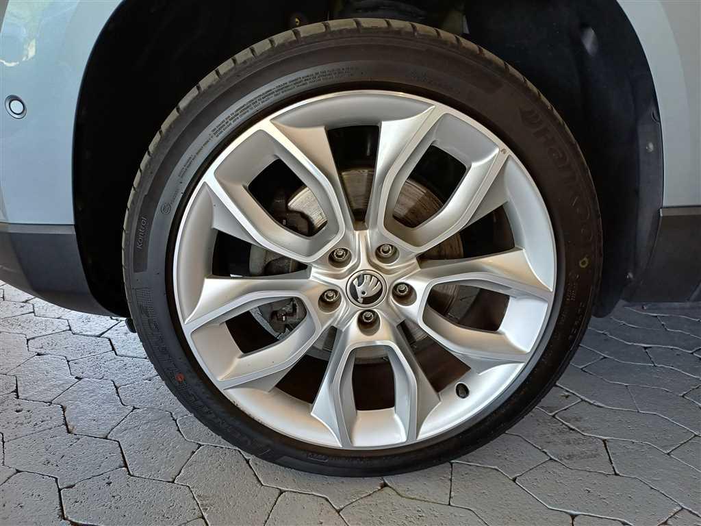 Skoda Karoq 2.0 TDI Style 4x4 PANO+LED+ACC