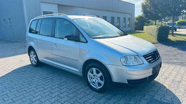 Volkswagen Touran 2.0 FSI Trendline