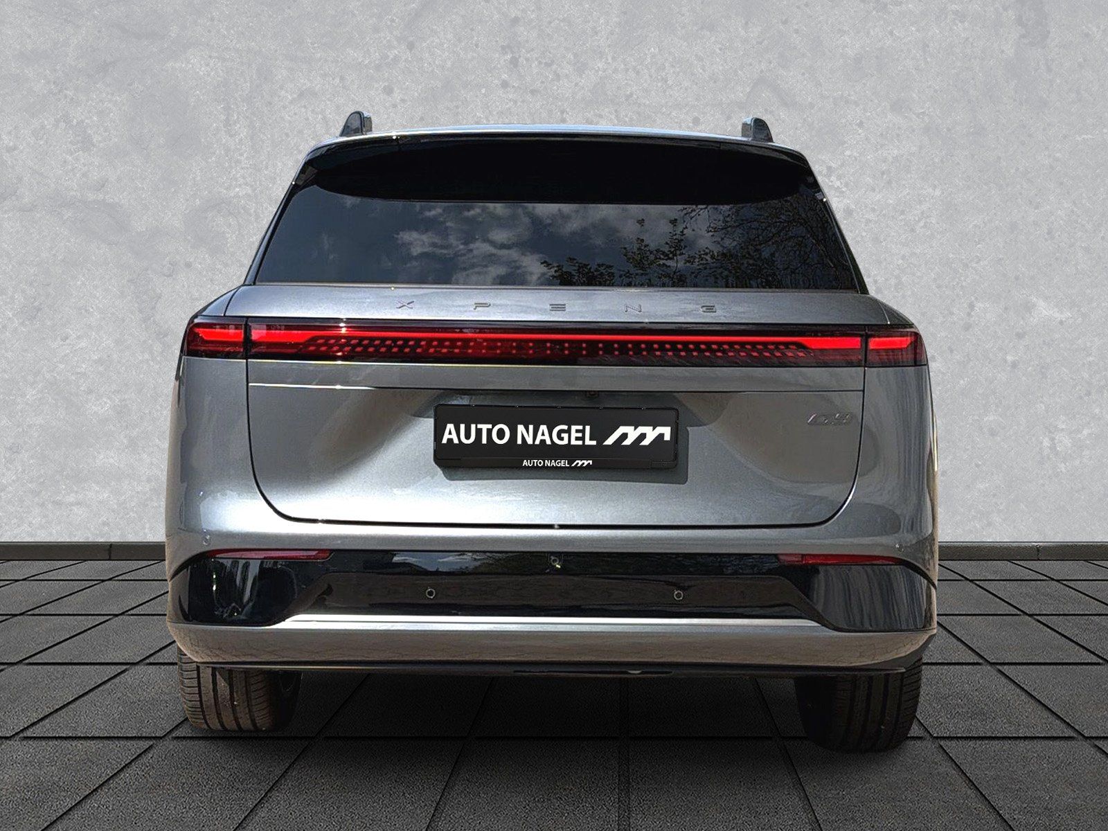 XPENG G9