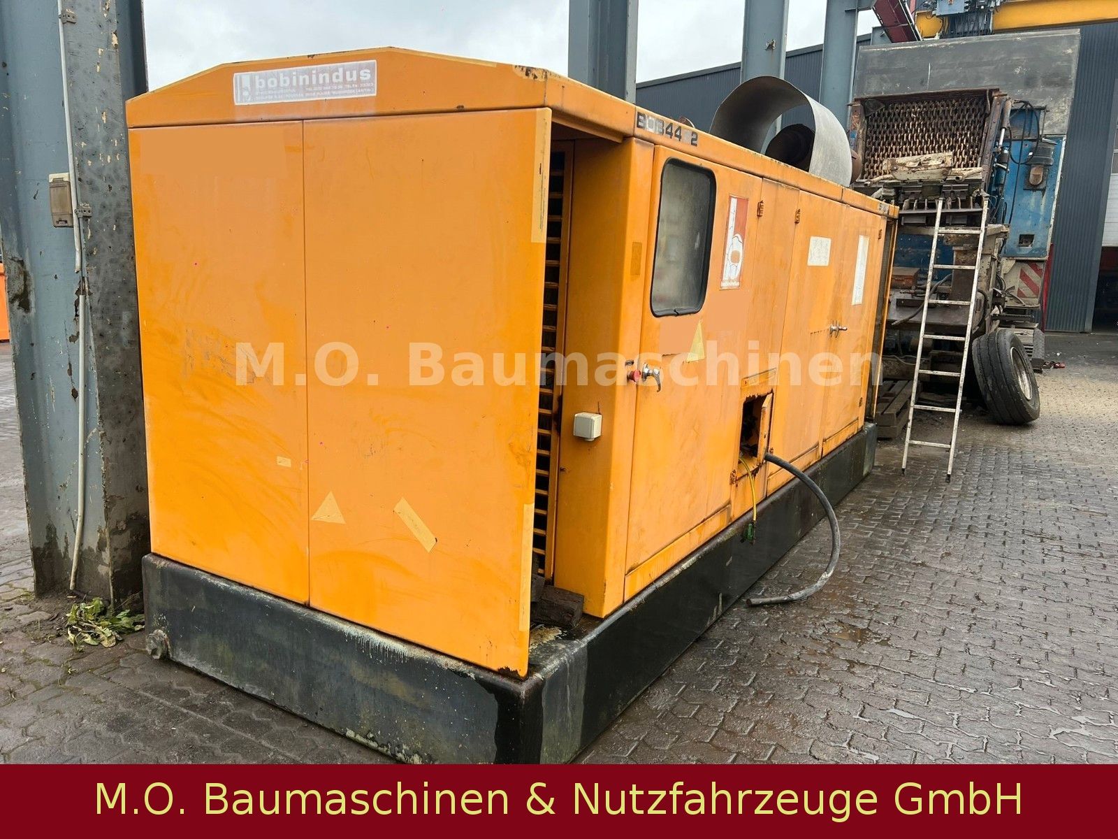 Fahrzeugabbildung Andere Bob 4492 /365 Kva/ Generator / Perkins